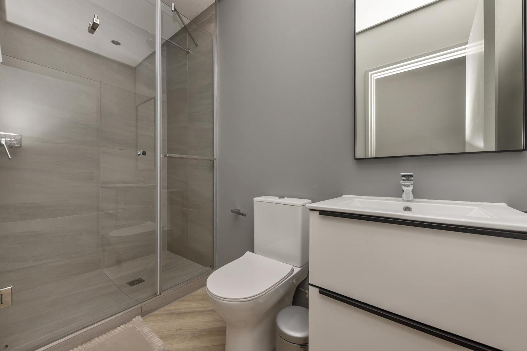 One Thibault Studio Hotel And Apartments เคปทาวน์ ภายนอก รูปภาพ
